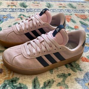 adidas Women’s Pink Suede Sneakers with Navy Stripes and Gum Sole size 6